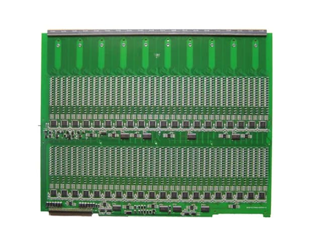 Card-edge backplane — Backplane with 20+ card-edge slots for rack-mounted systems